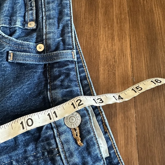 Madewell Curvy High-Rise Denim Shorts in Canterdale Wash size 32 AJ244 - Picture 9 of 10